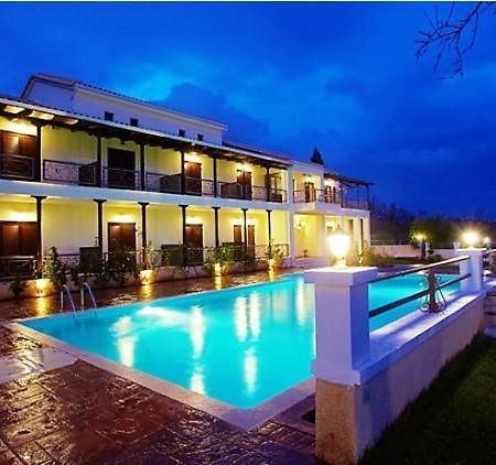 Kamarína Guesthouse Michobeis מראה חיצוני תמונה