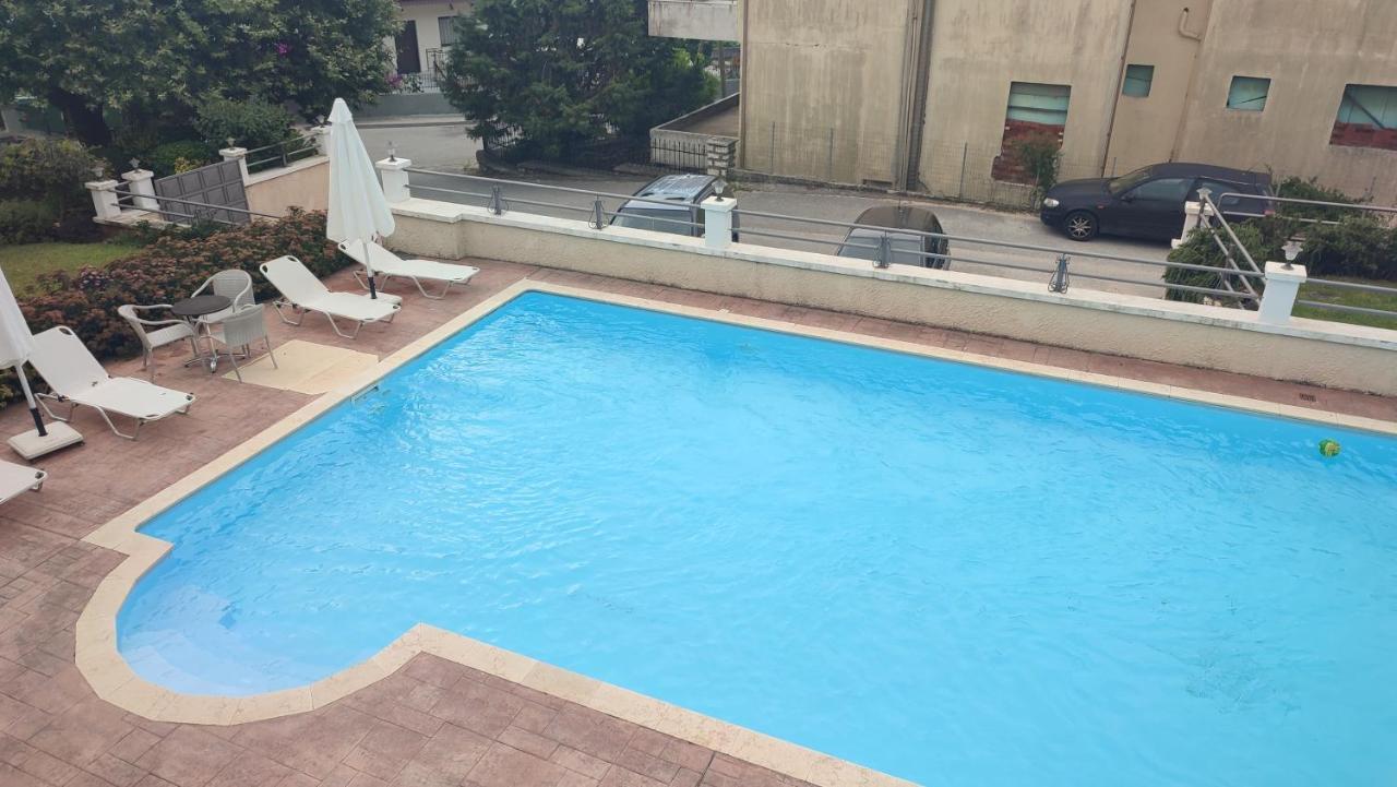 Kamarína Guesthouse Michobeis מראה חיצוני תמונה